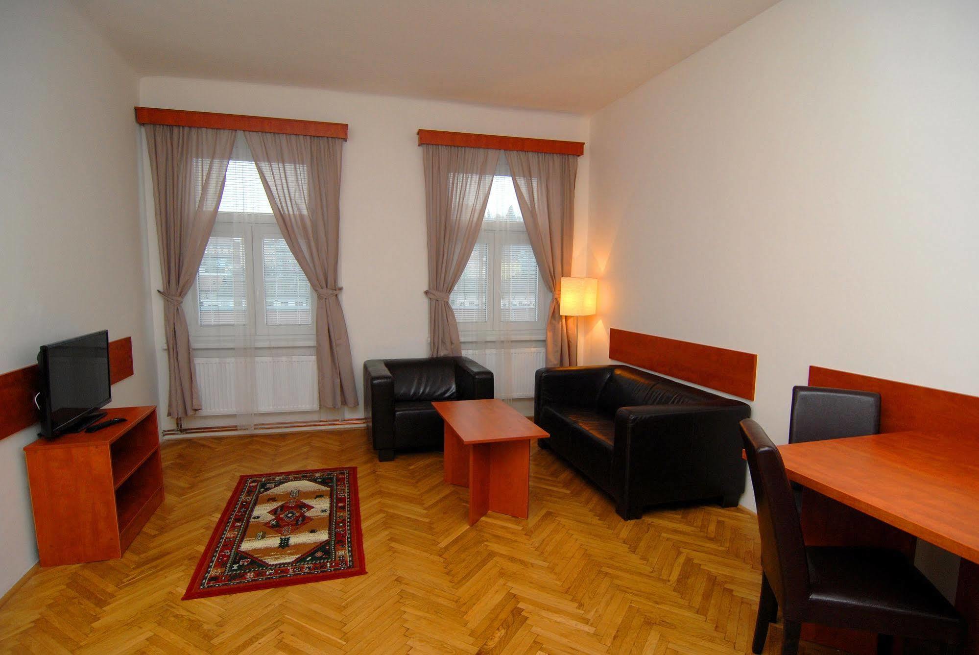 Akat 3* Praga