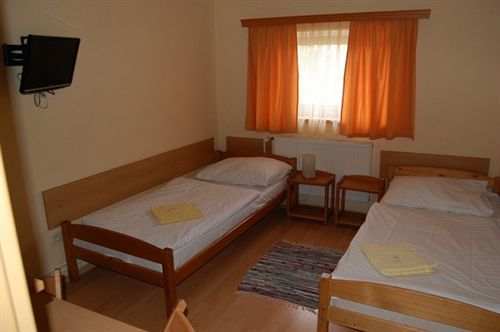 Гостевой дом Akat 3*
